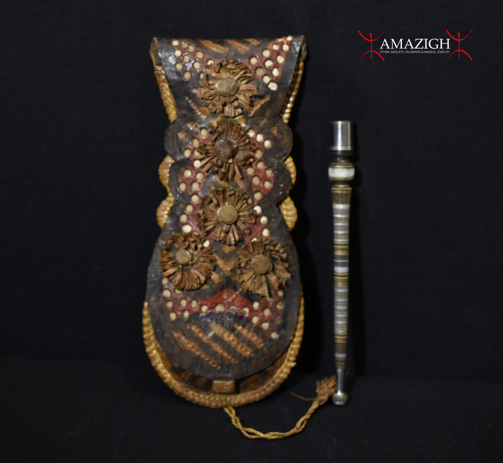 Tuareg Leather Bag and Smoking Pipe – Niger